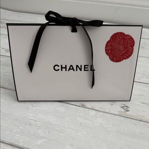 CHANEL White paper tote shaped Gift Bag with Black Ribbon and Red Camellia